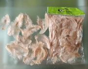 Piórka pióra ozdobne beżowe do rękodzieła wielkanoc ślub wesele