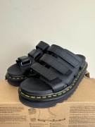Klapki Dr. Martens Raine Slide 40522001