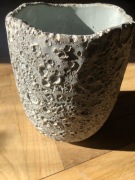 Betonowa osłonka szara-złota 16x20cm