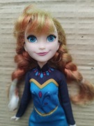 Model fashion doll anna