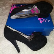Buty na obcasie 