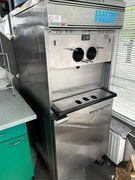 Maszyny do gastronomi pasteryzator Frezer automat do lodów włoskich witryna