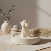 Świeca - tors kobiety - naked