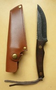 Nóż turystyczny full tang z pokrowcem drewno