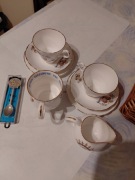 Porcelana Angielska królowa Elżbieta i Lady Diana i Karol