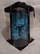 Prezent Walentynkowy Niebieski Miś z Róż 25 cm 