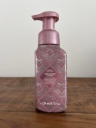 Bath & Body Works Chai Sugar Cookie – mydło w piance 236 ml