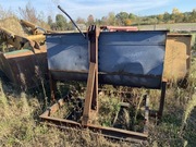 Zbiornik na widły typu V z dźwignią 