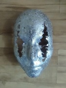 Maska z metalu artystyczna art twarz  postać wisząca loft ręcznie wykonana 