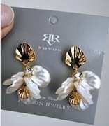 Nowe kolczyki kwiaty