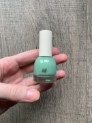 Lakier do paznokci miętowy pastelowy H&M kaktus