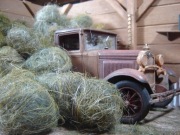 Diorama do modeli 1:18 znalezionych w stodole z Fordem A pick up Signature 