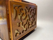 SZKATUŁKA RĘCZNIE WYKONANA SNYCERKA RZEŻBIENI #364