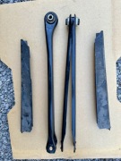 Wahacz tył poprzeczny dolny 2szt. BMW e46 330ci