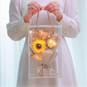 Bukiet zapachowych kwiatów mydlanych w pudełku , świecące LED BUK07ZO