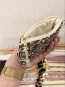 Mały Portfel (Handmade) - white floral pattern in brown background