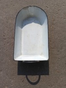 Stara żeliwna brytfana gęsiarka sygnowana ozdoba kwietnik 