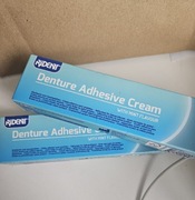 Krem Mocujący do Protez Rident 40g Miętowy Smak Silne Działanie