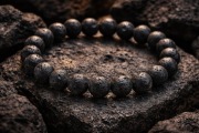 Bransoletka męska z kamienia naturalnego lawa wulkaniczna