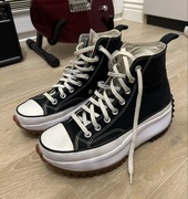 Converse Run Star Hike