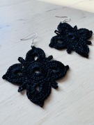 Eleganckie czarne kolczyki szydelkowe - styl Vintage/Goth