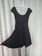 Sukienka koronkowa mini krótka Bershka XS