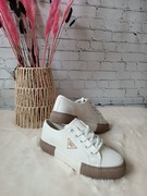 Białe trampki na brązowej podeszwie 39