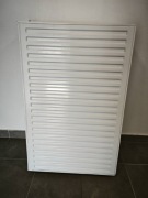 Grzejnik Integra NG typ 33, o wymiarach 600 x 920 mm Moc: 1436 W 75/65/20°C