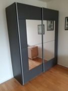Szafa ubraniowa, przesuwna z lustrem - za darmo Katowice