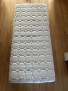 Materac na lóżko 90x200 cm 