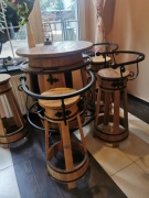 Stolik Beczka z krzesłami 