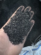 Granulat gumowy ze sztucznej trawy 