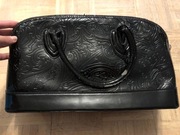 Torebka czarna lakierowana