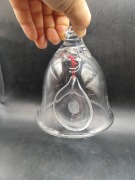 Duży szklany ciężki dzwonek Szwecja 1979 r. Szkło dekoracyjne 