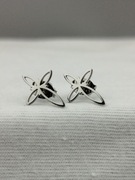 NOWE Kolczyki ze stali chirurgicznej minimalistyczne srebrne krzyż krzyżyk