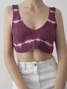 Fioletowa krótka bluzka koszulka na ramiączkach crop top z efektem tie dye
