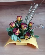 Suszone kwiaty I kompozycja I ikebana I róże