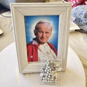 relikwia obrazek Jana Pawła II +różaniec 