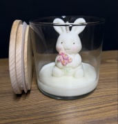 Świeca sojowa w kształcie zajączka