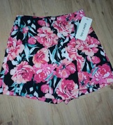 Spódnico spodenki w kwiaty. Rozmiar S 