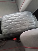 Poduszka na podłokietnik + dwa uchwyty na kubki ,telefon.