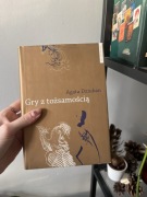 Gry z tożsamością Agata Dziuban książka o tatuażu