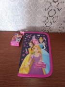 Piórnik z wyposażeniem 