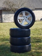 Felgi Momo 4x108 + opony Kormoran 