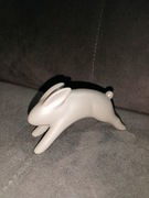 Figurka z ceramiki skaczący króliczek 