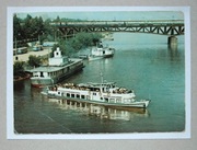 Warszawa. Statek wodny " Syrena " ,wiadukt z pociągiem 1971r