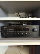 Amplituner Nakamichi AV-10
