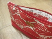 Kosmetyczka, len ,czerwony print i sztruks 