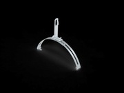 Uchwyt gąsiorowy do drutu odgromowego