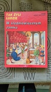 Książka "W średniowiecznym zamku"